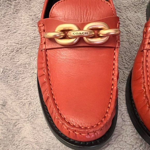 COACH Women's Jess Chain-Strap Moccasin Loafers Rust 6.5 - Picture 4 of 4